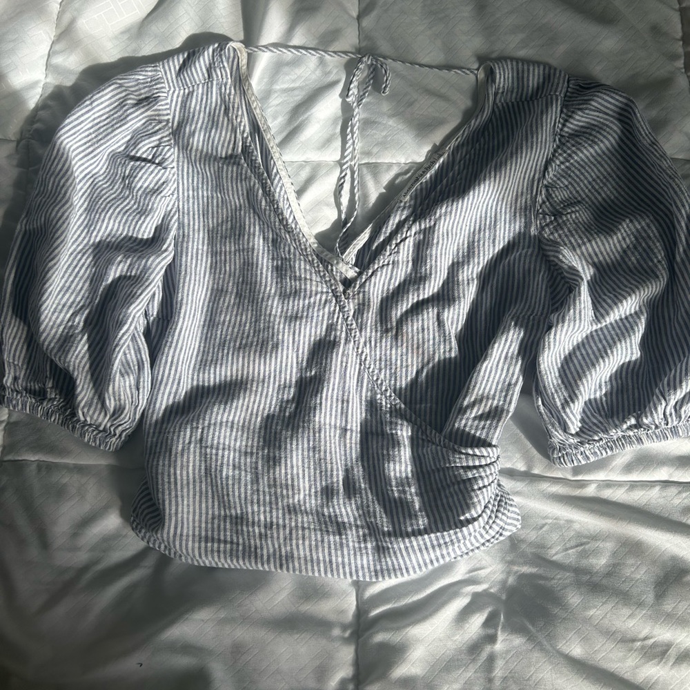 Abercrombie and Fitch top
